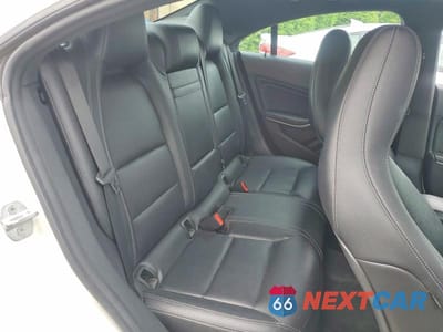 Zdjęcie 10 z 12 samochodu: 2016 MERCEDES-BENZ CLA 250 4MATIC VIN:WDDSJ4GB9GN392242 - miniatura