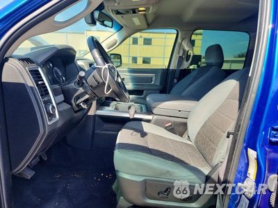 Zdjęcie 7 z 12 samochodu: 2017 RAM 1500 SLT VIN:3C6RR6LT9HG658985 - miniatura
