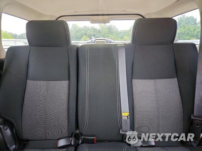 Zdjęcie 10 z 13 samochodu: 2006 HUMMER H3 VIN:5GTDN136868143497 - miniatura