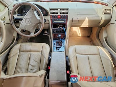 Zdjęcie 8 z 12 samochodu: 1999 MERCEDES-BENZ C 280 VIN:WDBHA29G0XA725841 - miniatura