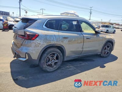 Trzecie zdjęcie samochodu z tyłu: 2023 BMW X1 XDRIVE28I VIN:WBX73EF09P5Y03089 - miniatura