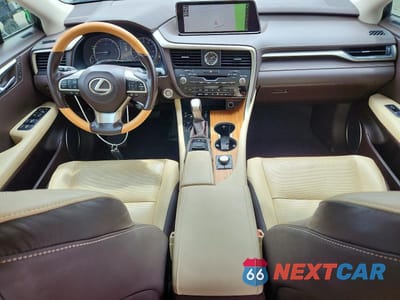 Zdjęcie 8 z 13 samochodu: 2016 LEXUS RX 350 VIN:JTJBZMCA5G2012330 - miniatura