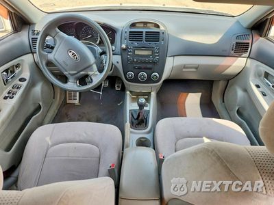 Zdjęcie 8 z 12 samochodu: 2009 KIA SPECTRA LX VIN:KNAFE221095598892 - miniatura