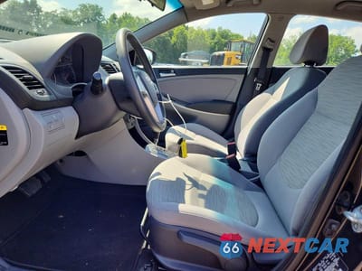 Zdjęcie 7 z 12 samochodu: 2017 HYUNDAI ACCENT SE VIN:KMHCT5AE4HU349948 - miniatura