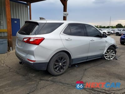 Trzecie zdjęcie samochodu z tyłu: 2020 CHEVROLET EQUINOX LT VIN:2GNAXUEV7L6164750 - miniatura