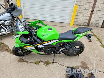 Trzecie zdjęcie samochodu z tyłu: 2025 KAWASAKI ZX636 K VIN:JKBZXJK13SA011107 - miniatura