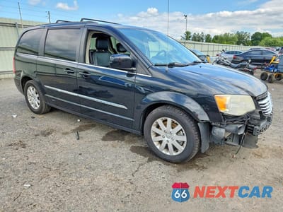 Czwarte zdjęcie samochodu z boku: 2014 CHRYSLER TOWN & COUNTRY TOURING VIN:2C4RC1BG1ER348062 - miniatura