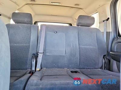Zdjęcie 10 z 13 samochodu: 2008 CHEVROLET SUBURBAN K1500 LS VIN:3GNFK16308G174936 - miniatura