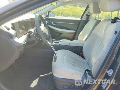 Zdjęcie 7 z 12 samochodu: 2025 HYUNDAI SONATA SEL VIN:KMHL64JA4SA470132 - miniatura