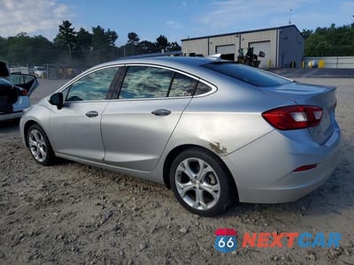 Drugie zdjęcie samochodu z przodu: 2018 CHEVROLET CRUZE PREMIER VIN:1G1BF5SM2J7201095 - miniatura