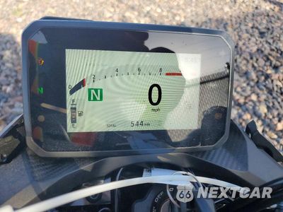 Zdjęcie 7 z 9 samochodu: 2025 HONDA CB500 F VIN:MLHPC7158S5101251 - miniatura