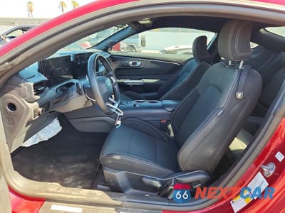 Zdjęcie 7 z 13 samochodu: 2025 FORD MUSTANG VIN:1FA6P8TH4S5104489 - miniatura