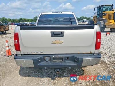 Zdjęcie 6 z 12 samochodu: 2007 CHEVROLET SILVERADO K1500 CREW CAB VIN:2GCEK13M771516052 - miniatura