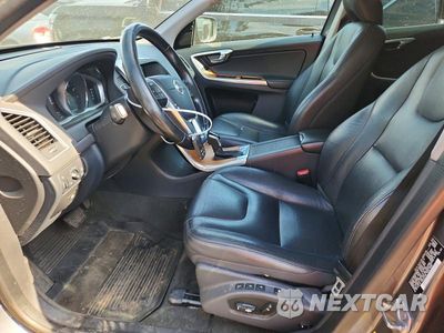 Zdjęcie 7 z 12 samochodu: 2017 VOLVO XC60 T5 INSCRIPTION VIN:YV440MRU2H2082289 - miniatura