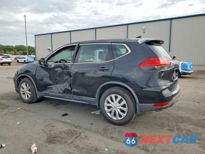Drugie zdjęcie samochodu z przodu: 2017 NISSAN ROGUE S VIN:KNMAT2MT2HP580947 - miniatura