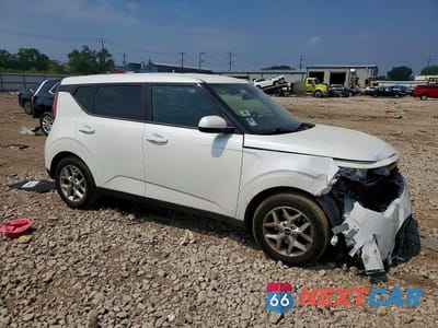 Czwarte zdjęcie samochodu z boku: 2024 KIA SOUL LX VIN:KNDJ23AU7R7900979 - miniatura