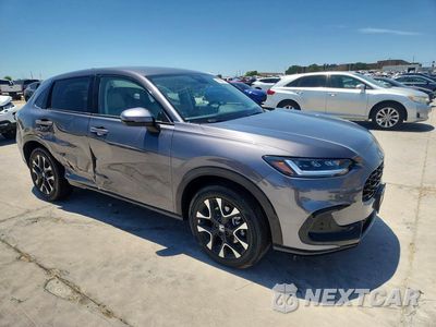 Czwarte zdjęcie samochodu z boku: 2027 HONDA HR-V EXL VIN:3CZRZ2H78VM714595 - miniatura