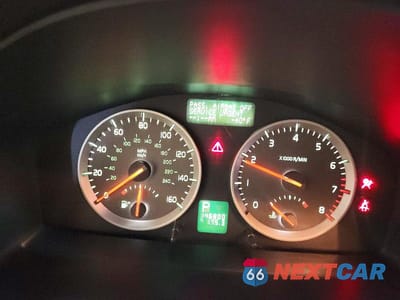 Zdjęcie 9 z 12 samochodu: 2005 VOLVO V50 T5 VIN:YV1MJ682652065674 - miniatura