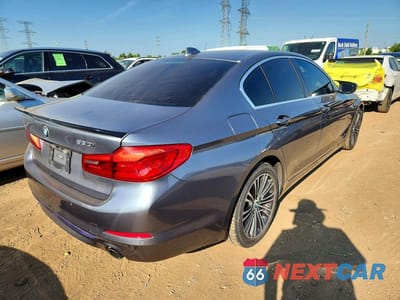 Trzecie zdjęcie samochodu z tyłu: 2019 BMW 530 XI VIN:WBAJA7C50KWW19891 - miniatura