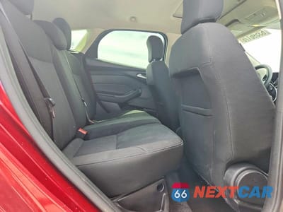 Zdjęcie 10 z 12 samochodu: 2017 FORD FOCUS SEL VIN:1FADP3M28HL330978 - miniatura
