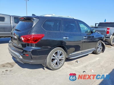 Trzecie zdjęcie samochodu z tyłu: 2019 NISSAN PATHFINDER PLATINUM VIN:5N1DR2MM6KC602981 - miniatura