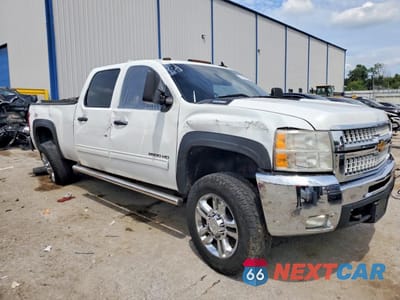 Czwarte zdjęcie samochodu z boku: 2010 CHEVROLET SILVERADO K2500 HEAVY DUTY LT VIN:1GC4KXB65AF119067 - miniatura