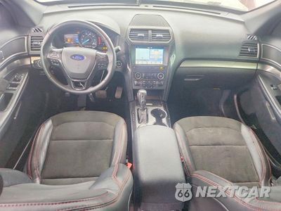 Zdjęcie 8 z 12 samochodu: 2019 FORD EXPLORER XLT VIN:1FM5K8D84KGA68175 - miniatura