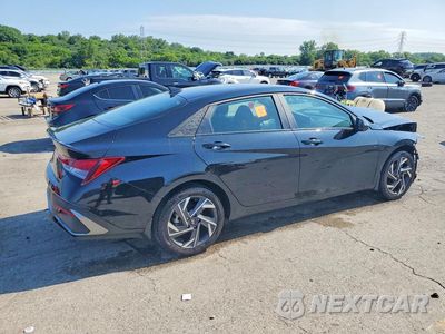 Trzecie zdjęcie samochodu z tyłu: 2025 HYUNDAI ELANTRA SEL SPORT VIN:KMHLM4DG2SU001397 - miniatura