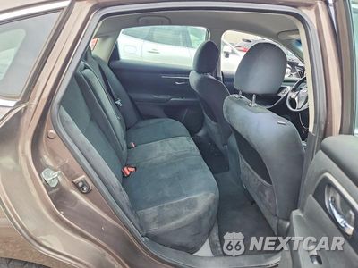 Zdjęcie 10 z 12 samochodu: 2015 NISSAN ALTIMA 2.5 S VIN:1N4AL3AP7FC103731 - miniatura