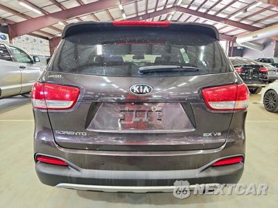 Zdjęcie 6 z 13 samochodu: 2016 KIA SORENTO EX VIN:5XYPHDA55GG104058 - miniatura
