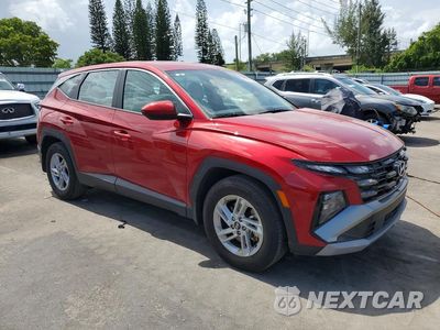 Czwarte zdjęcie samochodu z boku: 2025 HYUNDAI TUCSON SE VIN:5NMJA3DE0SH575873 - miniatura