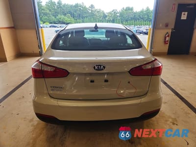 Zdjęcie 6 z 12 samochodu: 2014 KIA FORTE LX VIN:KNAFK4A65E5139238 - miniatura