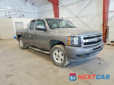 Czwarte zdjęcie samochodu z boku: 2009 CHEVROLET SILVERADO K1500 LTZ VIN:1GCEK39JX9Z224897 - miniatura