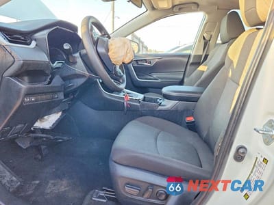 Zdjęcie 7 z 13 samochodu: 2024 TOYOTA RAV4 XLE VIN:2T3W1RFV4RC268574 - miniatura