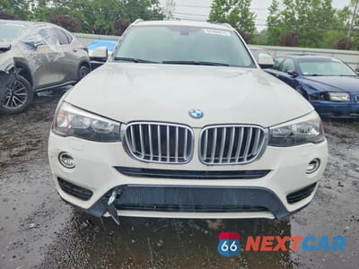 Piąte zdjęcie samochodu w środku: 2016 BMW X3 XDRIVE28I VIN:5UXWX9C59G0D64964 - miniatura