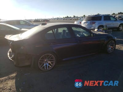 Trzecie zdjęcie samochodu z tyłu: 2016 BMW M3 VIN:WBS8M9C50G5D31799 - miniatura