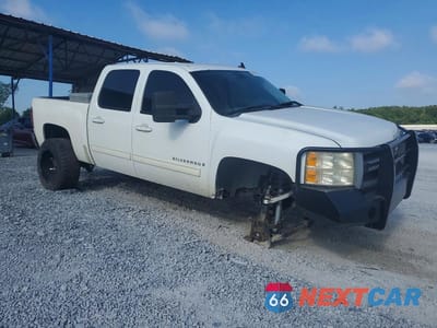 Czwarte zdjęcie samochodu z boku: 2009 CHEVROLET SILVERADO C1500 LTZ VIN:3GCEC33099G148411 - miniatura