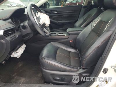 Zdjęcie 7 z 12 samochodu: 2019 NISSAN ALTIMA SR VIN:1N4BL4CV8KC130047 - miniatura