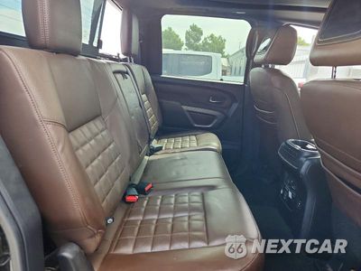Zdjęcie 10 z 12 samochodu: 2021 NISSAN TITAN PLATINUM RESERVE VIN:1N6AA1EF1MN509704 - miniatura