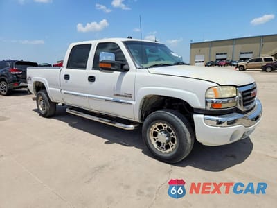Czwarte zdjęcie samochodu z boku: 2004 GMC SIERRA K2500 HEAVY DUTY VIN:1GTHK23174F115923 - miniatura