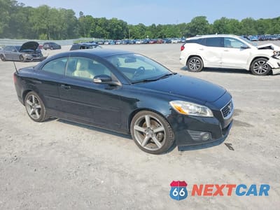 Czwarte zdjęcie samochodu z boku: 2012 VOLVO C70 T5 VIN:YV1672MC5CJ125655 - miniatura
