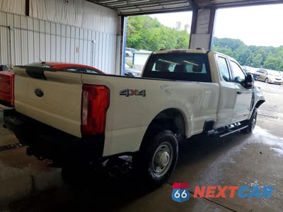 Trzecie zdjęcie samochodu z tyłu: 2026 FORD F250 SUPER DUTY VIN:1FT8X2BT8TEC94014 - miniatura
