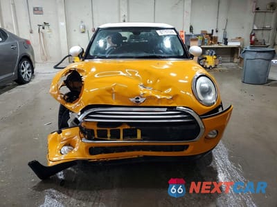 Piąte zdjęcie samochodu w środku: 2015 MINI COOPER VIN:WMWXM5C59FT939269 - miniatura
