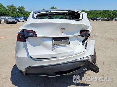 Zdjęcie 6 z 12 samochodu: 2023 TESLA MODEL Y VIN:7SAYGDEE7PA172239 - miniatura