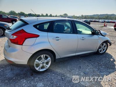 Trzecie zdjęcie samochodu z tyłu: 2014 FORD FOCUS SE VIN:1FADP3K21EL150658 - miniatura
