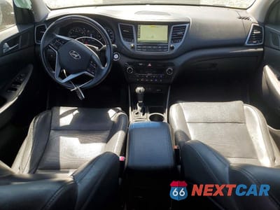 Zdjęcie 8 z 14 samochodu: 2017 HYUNDAI TUCSON SE PLUS VIN:KM8J33A44HU493776 - miniatura