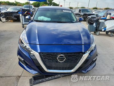 Piąte zdjęcie samochodu w środku: 2019 NISSAN ALTIMA S VIN:1N4BL4BV1KC210470 - miniatura