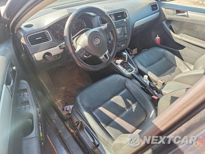 Zdjęcie 8 z 12 samochodu: 2013 VOLKSWAGEN JETTA SE VIN:3VWDP7AJ9DM421602 - miniatura