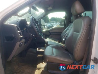Zdjęcie 7 z 12 samochodu: 2019 FORD F350 XL VIN:1FD8W3GT4KEE97381 - miniatura