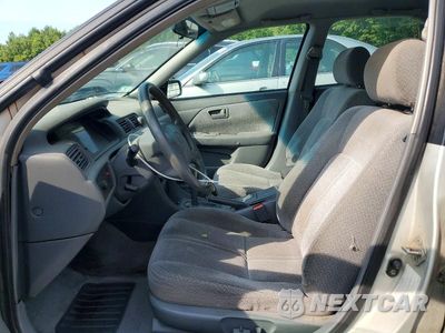 Zdjęcie 7 z 12 samochodu: 2001 TOYOTA CAMRY LE VIN:4T1BG22K41U021079 - miniatura
